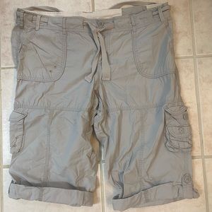 Calvin Klein cargo Bermuda Shorts